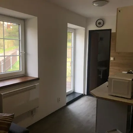 Mini Apartman V Jizerskych Horach דירה *